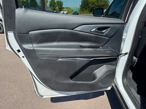 Used 2025 Chevrolet Traverse Z71 AWD/4WD image 13