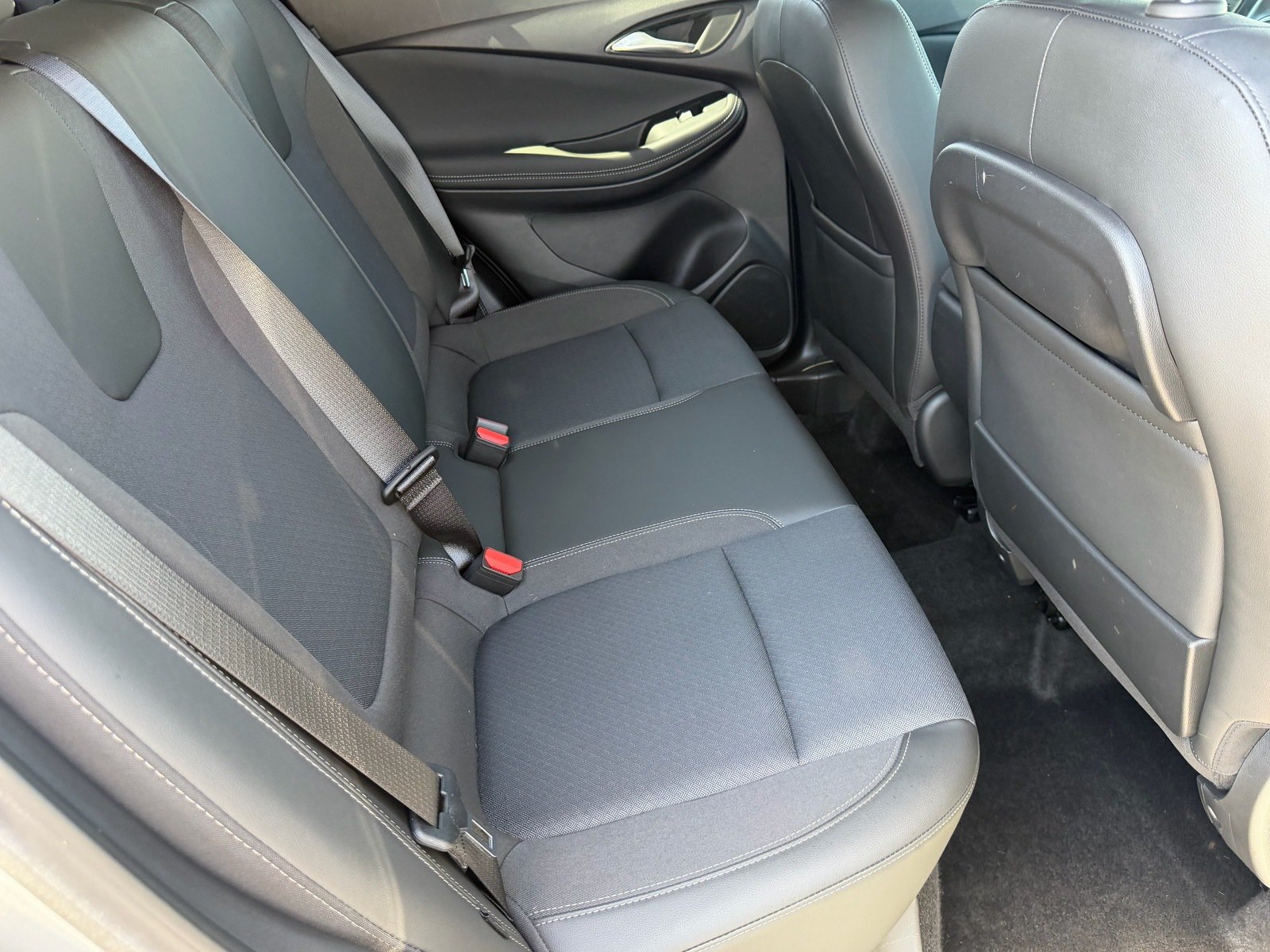 Used 2023 Buick Encore GX Preferred AWD/4WD image 14
