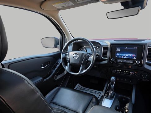 Used 2024 Nissan Frontier SL w/ Technology Package image 10