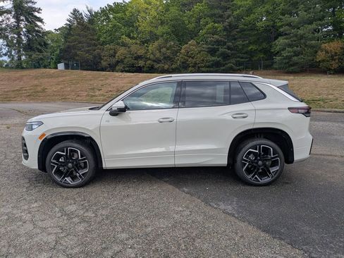 New 2026 Volkswagen Tiguan SEL R-Line AWD/4WD image 7