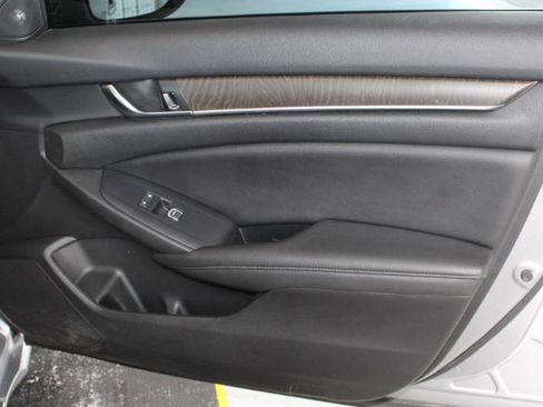 Used 2019 Honda Accord EX-L image 25