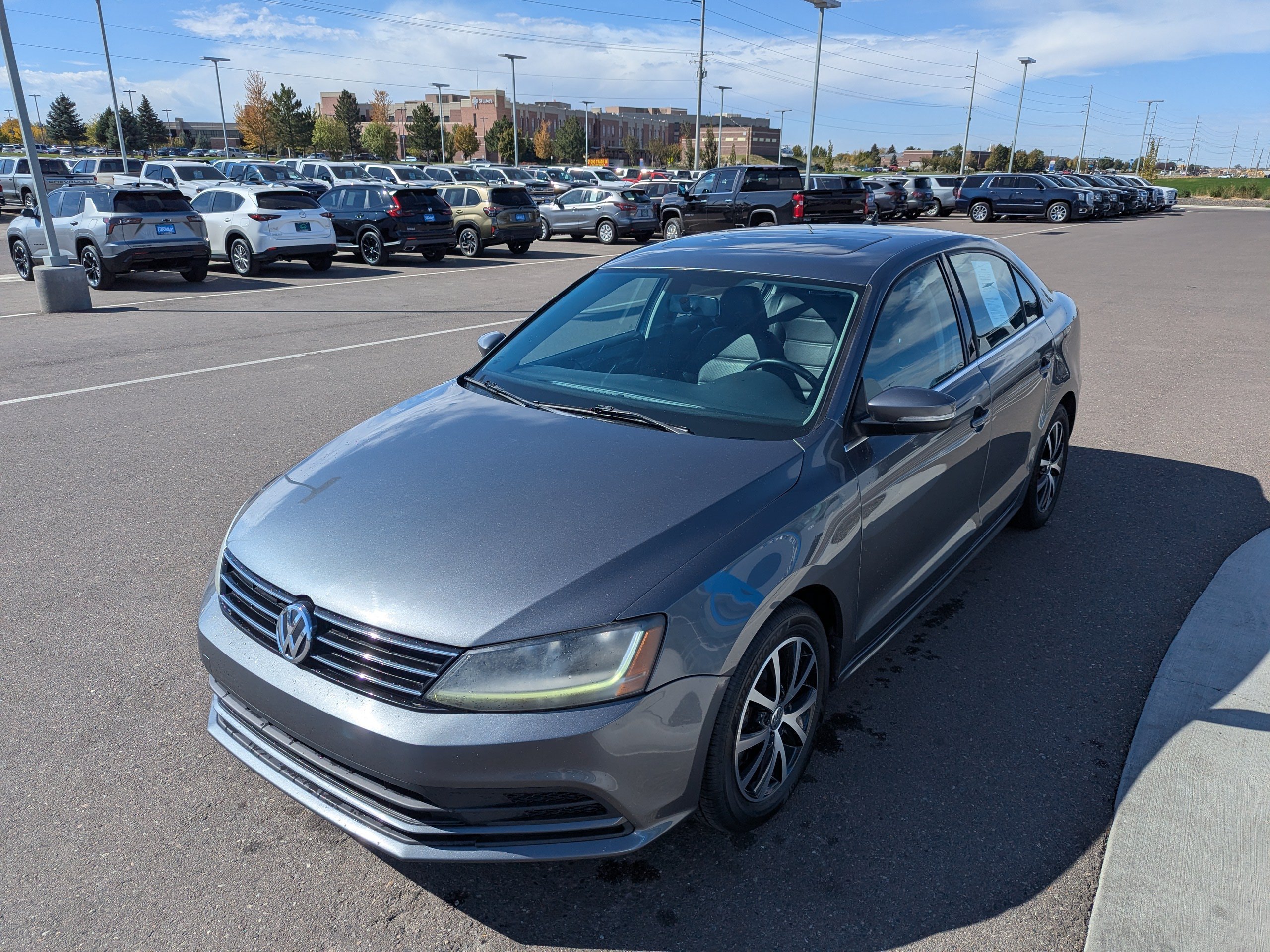 Used 2017 Volkswagen Jetta SE FWD image 7
