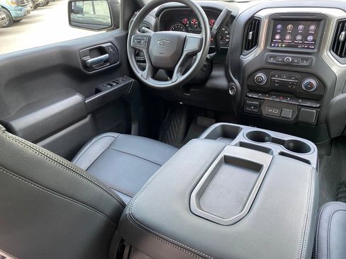 Used 2025 Chevrolet Silverado 1500 Custom Trail Boss w/ Midnight Edition image 15