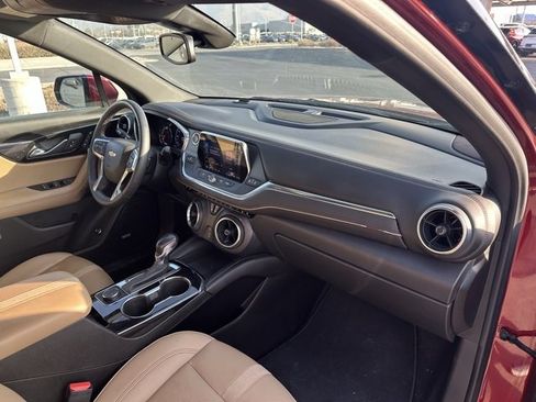 Certified 2022 Chevrolet Blazer Premier w/ Enhanced Convenience Package image 24