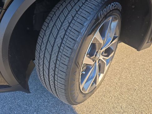 Used 2022 Acura MDX SH-AWD w/ Technology Package image 32