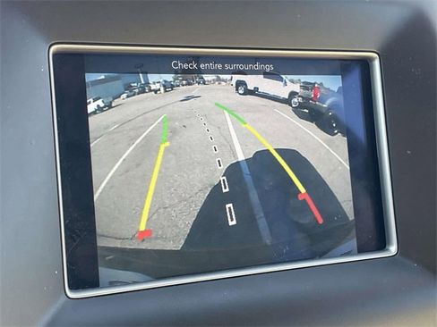 Used 2019 Jeep Grand Cherokee Laredo image 9