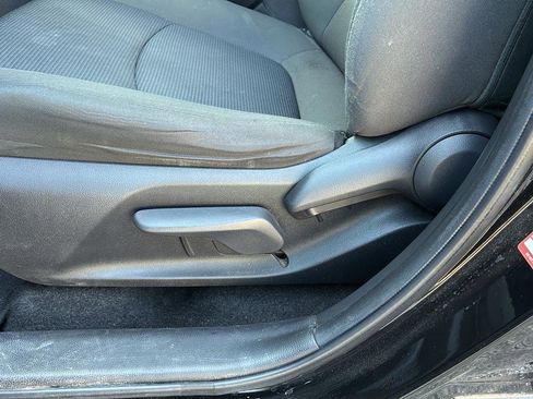 Used 2022 Toyota RAV4 LE image 14