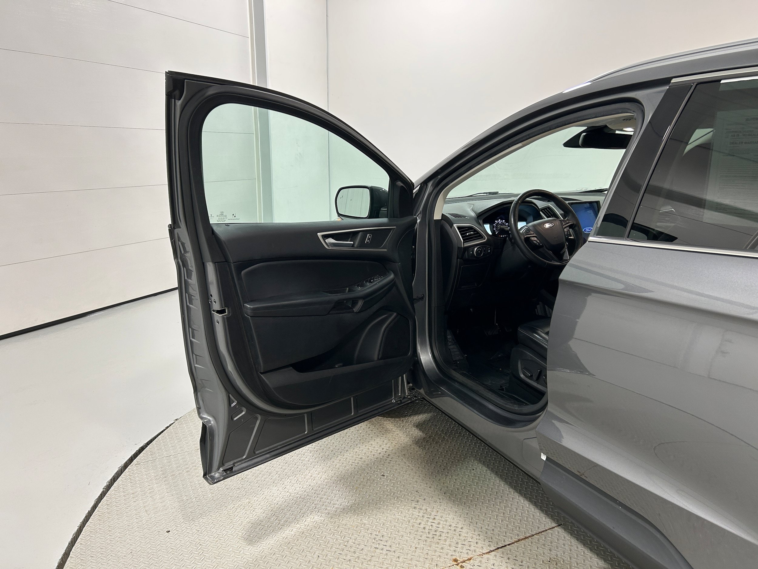 Used 2022 Ford Edge SEL w/ Convenience Package AWD/4WD image 22