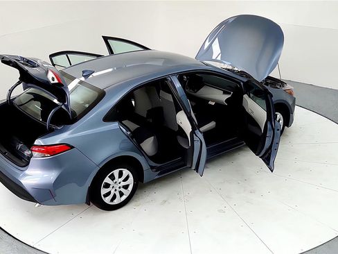 Used 2023 Toyota Corolla LE w/ Carpet Mat Package (TMS) image 27