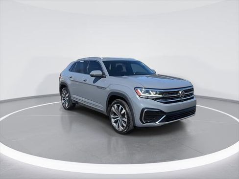 Used 2022 Volkswagen Atlas Cross Sport SEL Premium R-Line image 2
