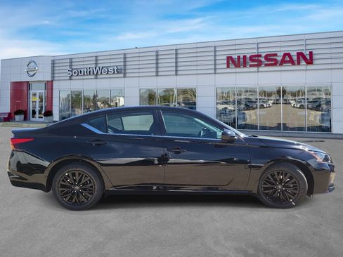 New 2026 Nissan Altima 2.5 SV image 5