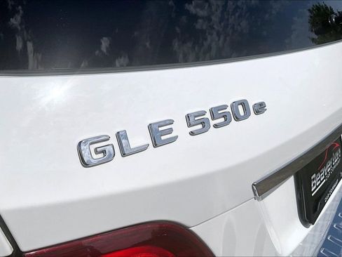 Used 2017 Mercedes-Benz GLE 550e image 33