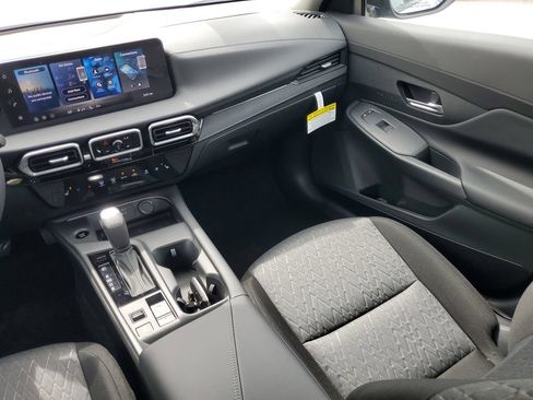 New 2026 Nissan Sentra SV w/ SV Convenience Package FWD image 13