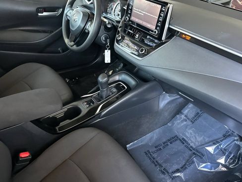 Used 2021 Toyota Corolla LE w/ Carpet Mat Package (TMS) FWD image 16