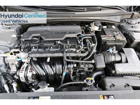 Certified 2025 Hyundai Elantra Sport FWD image 33