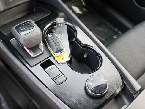 Used 2024 Nissan Rogue SV image 20