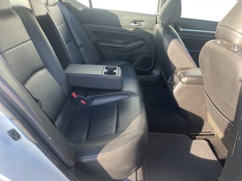 Used 2024 Nissan Altima 2.5 SR image 15