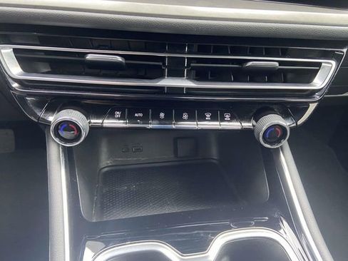 Certified 2024 Chevrolet Traverse LS image 25