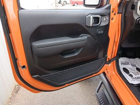 New 2025 Jeep Gladiator Sport image 49