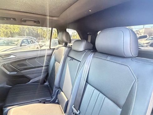 Used 2023 Volkswagen Tiguan SE R-Line FWD image 12