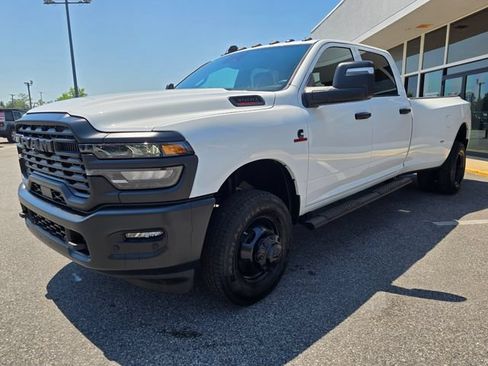 New 2026 RAM 3500 Tradesman AWD/4WD image 26