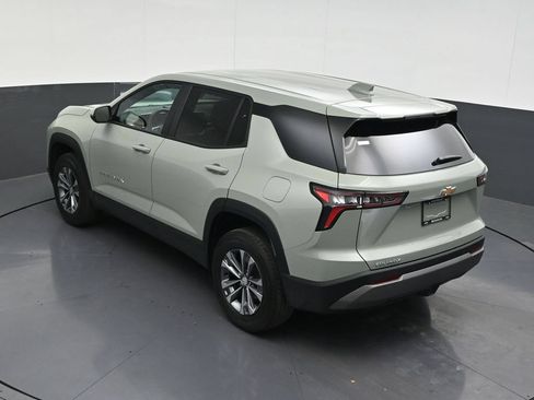 Used 2025 Chevrolet Equinox LT FWD image 17