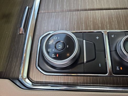 Used 2023 Ford Expedition Limited AWD/4WD image 17