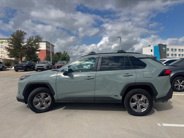 Used 2023 Toyota RAV4 XLE w/ Convenience Package AWD/4WD image 5
