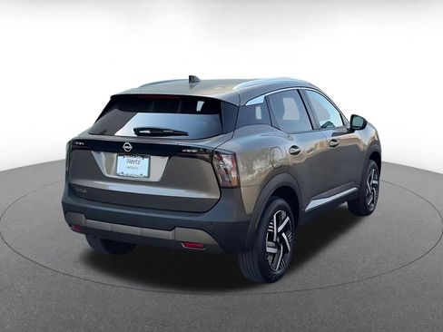 Used 2026 Nissan Kicks SV FWD image 14
