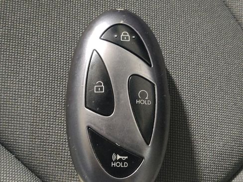 Used 2025 Hyundai Elantra SEL FWD image 32