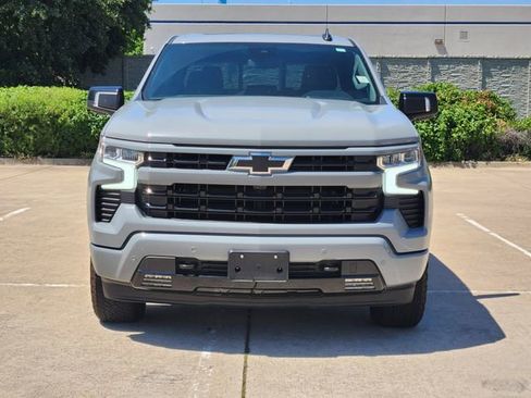 Used 2025 Chevrolet Silverado 1500 RST AWD/4WD image 2