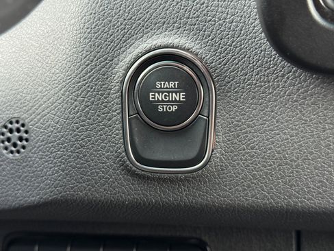 Used 2024 Mercedes-Benz Sprinter 2500 image 22