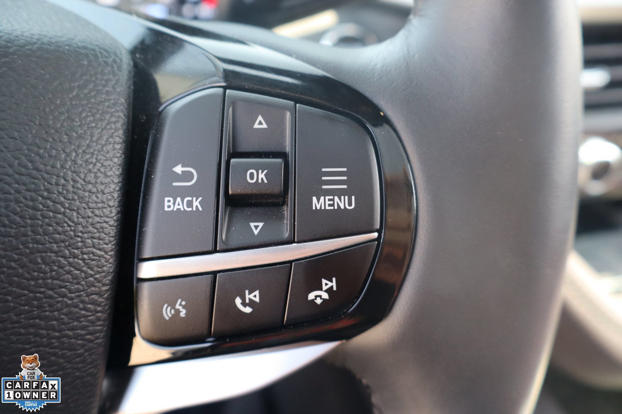 Certified 2025 Ford Explorer Platinum RWD image 17