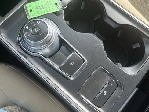 Used 2022 Ford Edge SE image 21