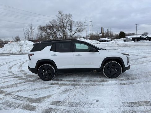 New 2026 Chevrolet Equinox LT w/ Midnight Edition image 4