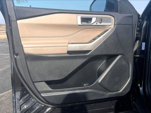 Certified 2023 Ford Explorer Limited AWD/4WD image 18