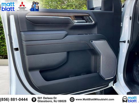 Used 2024 Chevrolet Silverado 2500 High Country image 25