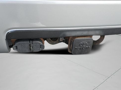 Used 2014 Toyota Sequoia Platinum RWD image 28