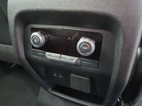 Used 2024 GMC Acadia Elevation image 85