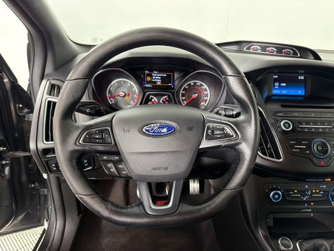 Used 2016 Ford Focus ST FWD image 14