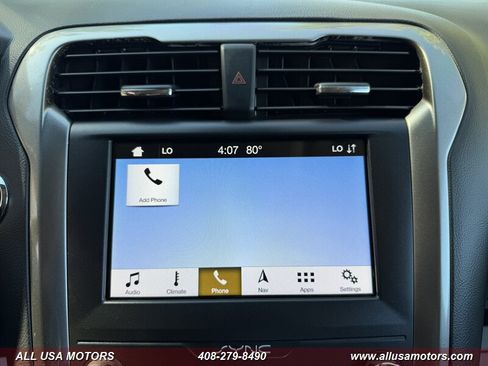 Used 2019 Ford Fusion SE FWD image 39