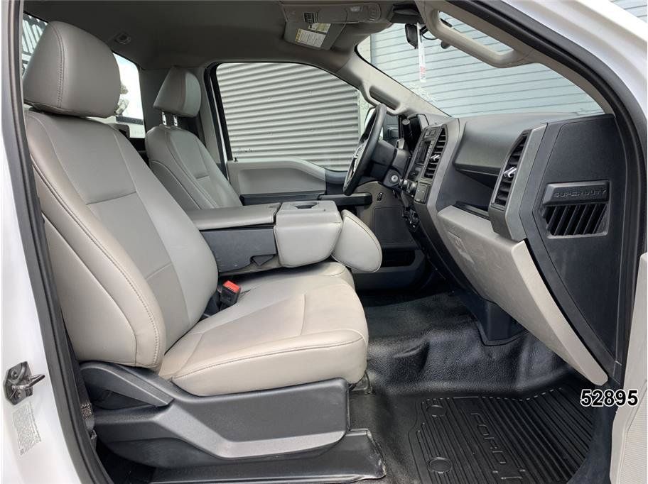 Used 2022 Ford F550 4x4 Regular Cab Super Duty image 27