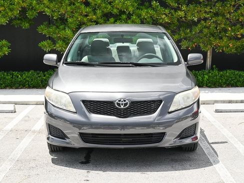 Used 2010 Toyota Corolla LE image 2