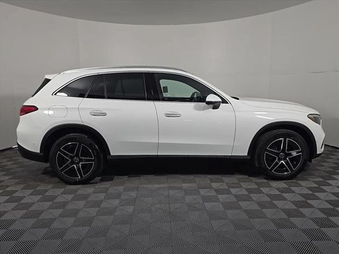 Used 2026 Mercedes-Benz GLC 300 4MATIC image 8