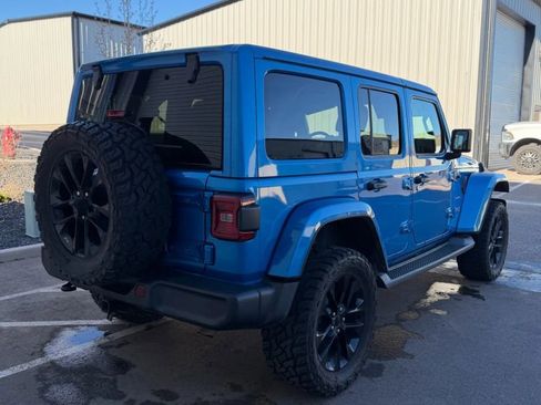Used 2021 Jeep Wrangler Unlimited Sahara w/ Cold Weather Group AWD/4WD image 5