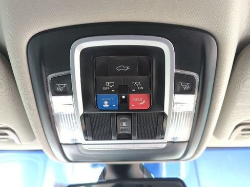 Used 2023 RAM 2500 Laramie AWD/4WD image 21