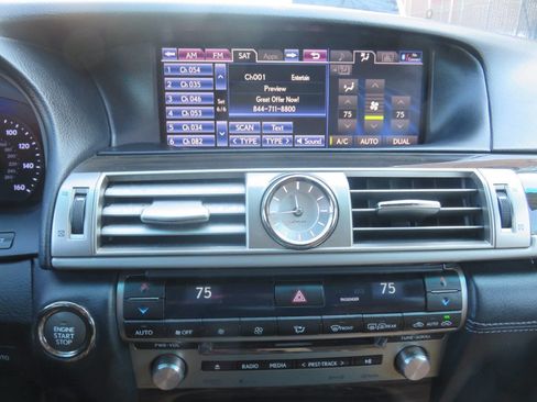 Used 2014 Lexus LS 460 AWD image 18