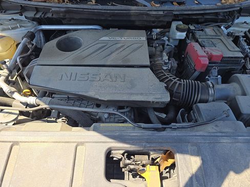 Used 2022 Nissan Rogue S FWD image 13