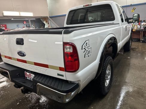 Used 2011 Ford F250 XLT w/ Snow Plow Prep Pkg image 8
