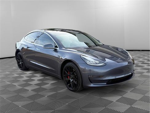Used 2019 Tesla Model 3 Performance image 7